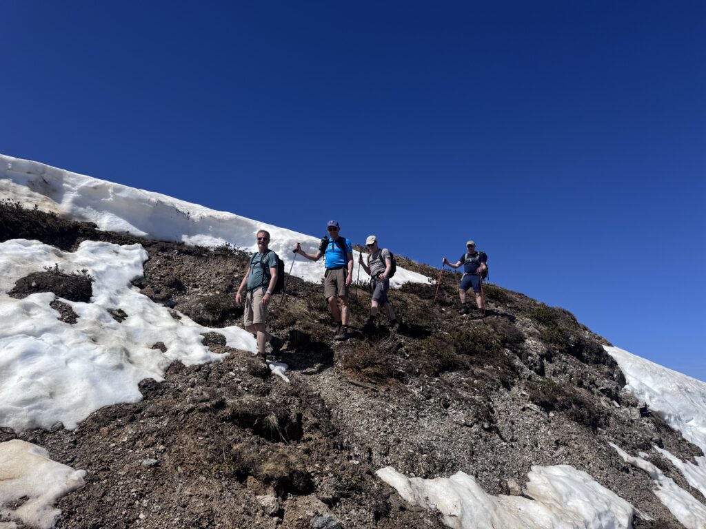 encore de la neige dans le vallon de la Printze à la Pentcôte